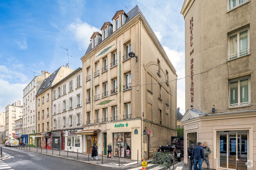 Rue Raymond Losserand, Paris à louer - Photo de l’immeuble – Image 2 sur 2
