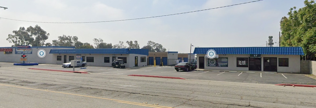1810 W Foothill Blvd, Upland, CA à louer Photo de l’immeuble– Image 1 sur 7