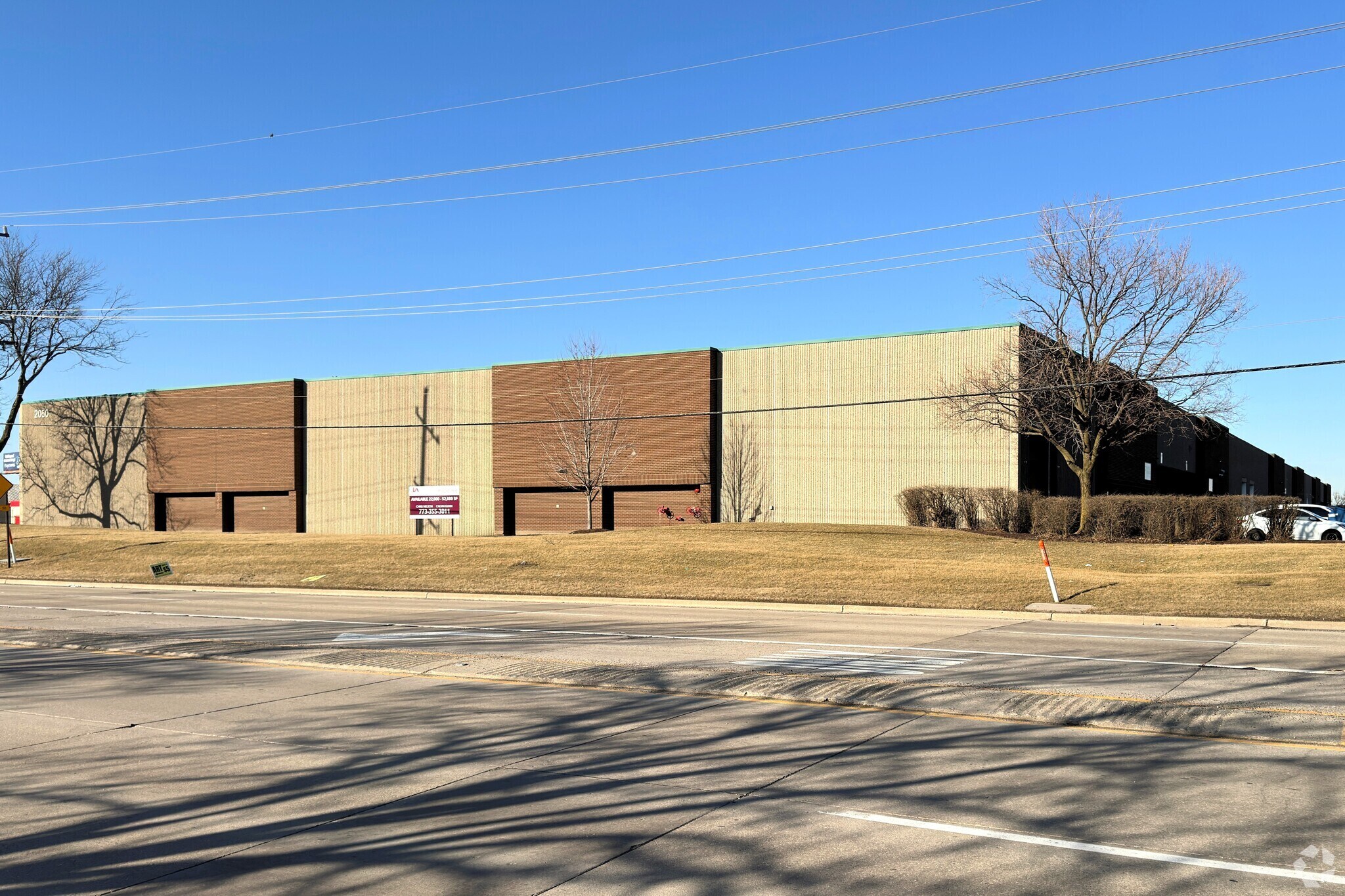 2050 S Mount Prospect Rd, Des Plaines, IL à louer Photo principale– Image 1 sur 7