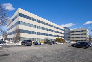 Plus de détails pour 4250 Veterans Memorial Hwy, Holbrook, NY - Bureau à louer