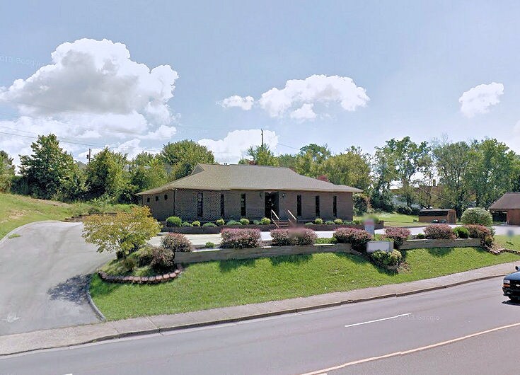 1637 N Eastman Rd, Kingsport, TN à louer - Photo de l’immeuble – Image 3 sur 45