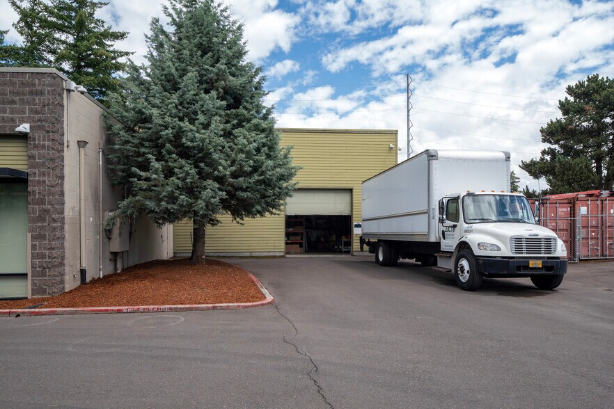 2450 NW Eleven Mile Ave, Gresham, OR à vendre - Photo de l’immeuble – Image 2 sur 14