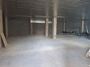 Local commercial dans 50-52 London Rd, Brentford à louer Photo intérieure– Image 2 sur 2