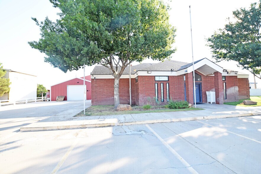 327 SE Loop 338, Odessa, TX à louer - Photo de l’immeuble – Image 3 sur 76