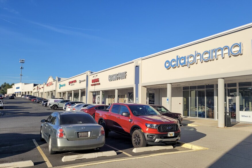 5801-6025 South Blvd, Charlotte, NC à louer - Photo de l’immeuble – Image 2 sur 7