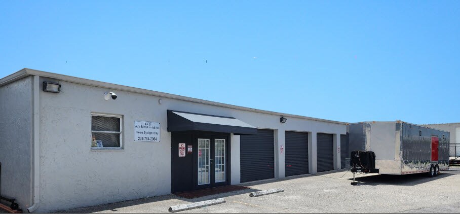 27871 Industrial St, Bonita Springs, FL à louer - Photo de l’immeuble – Image 2 sur 3
