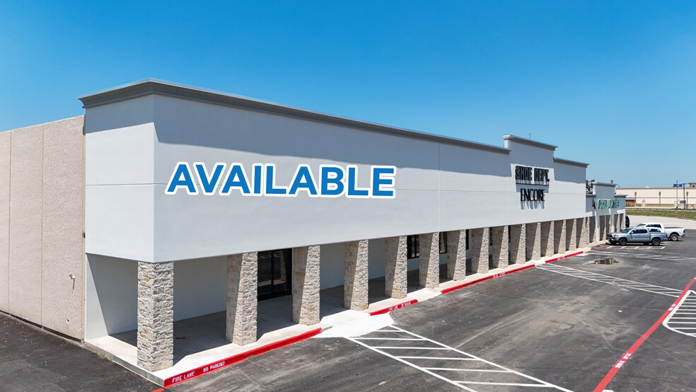302-304 N Main St, Brownwood, TX à louer - Photo de l’immeuble – Image 2 sur 8