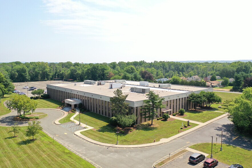 34 Maple Ave, Pine Brook, NJ à louer - Photo de l’immeuble – Image 1 sur 7