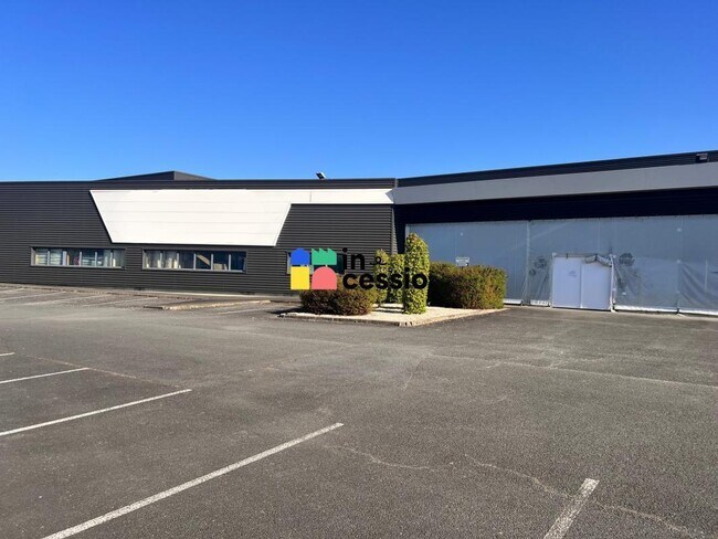 Plus de détails pour Industriel/Logistique à louer