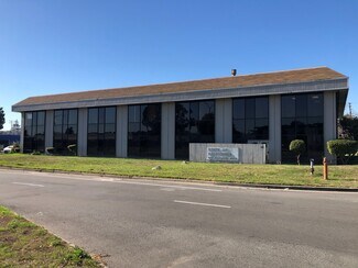 Plus de détails pour 7717 Edgewater Dr, Oakland, CA - Bureau à vendre