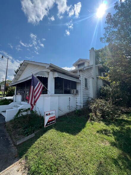 615 S Washington St, Maryville, TN à vendre - Photo de l’immeuble – Image 3 sur 17