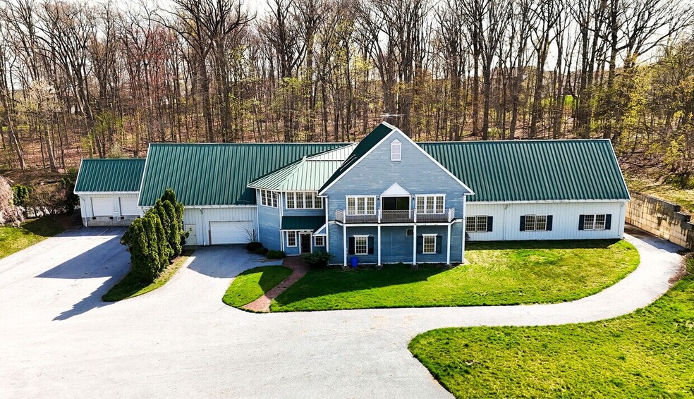 2 Brewery Ln, Elverson, PA à vendre - Photo principale – Image 1 sur 27