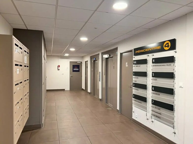 Bureau dans Caen à louer - Photo de l’immeuble – Image 3 sur 7