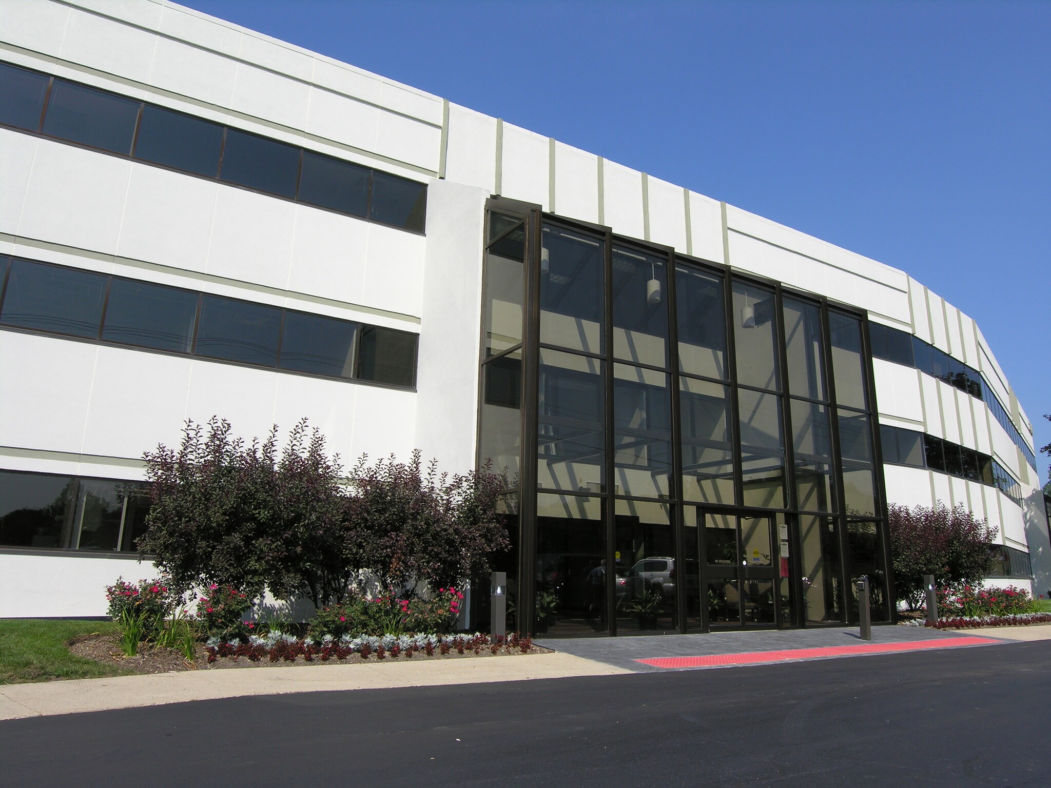 1020 Milwaukee Ave, Deerfield, IL à louer Photo principale– Image 1 sur 8