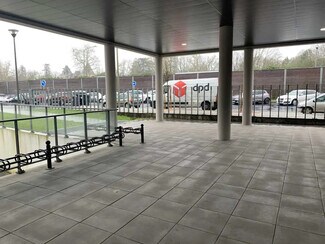 Plus de détails pour Bureau, Local commercial à louer