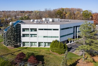 Plus de détails pour 999 Riverview Dr, Totowa, NJ - Bureau à louer