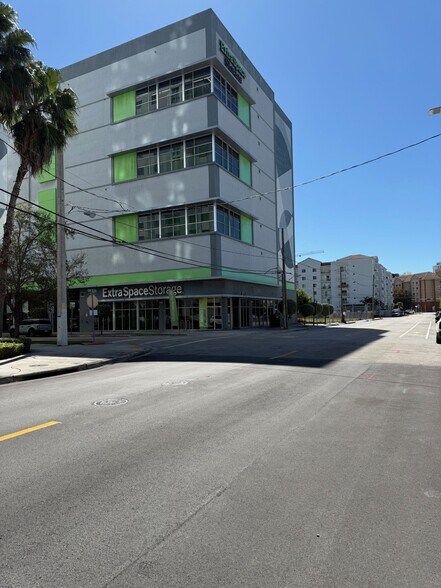 1036 SW 3rd Ave, Miami, FL à vendre - Photo de l’immeuble – Image 3 sur 13