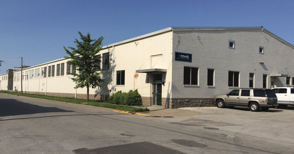 1501 Iron St, North Kansas City, MO à louer - Photo principale – Image 1 sur 47