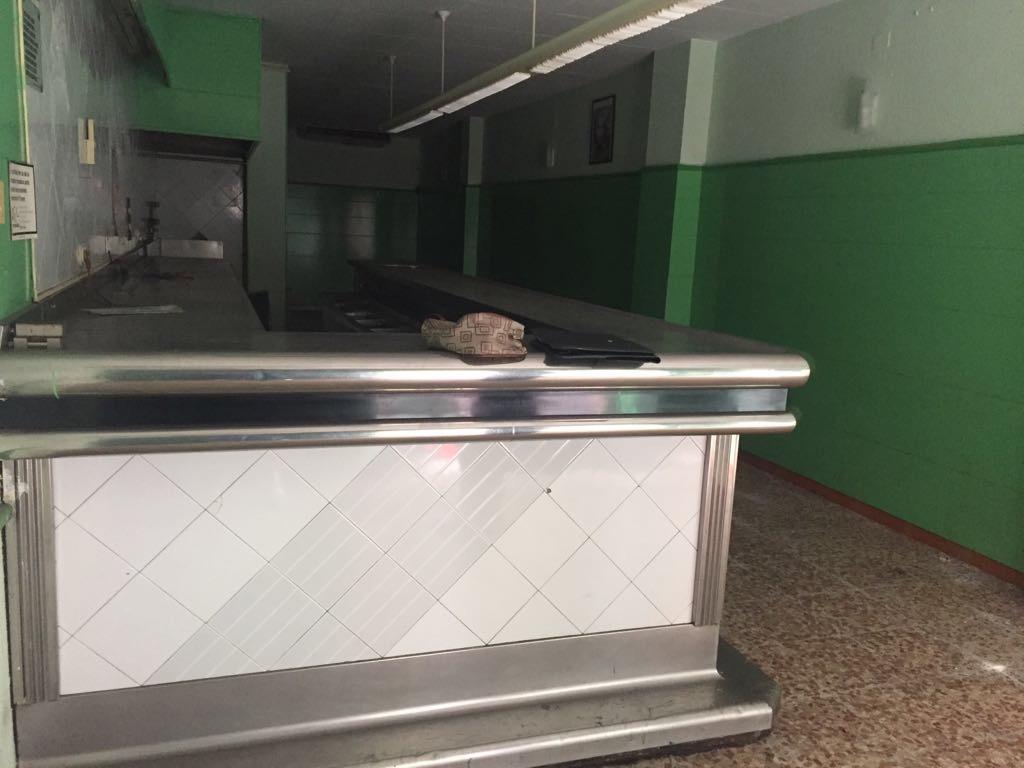 Montcada i Reixac, BAR 08110 - Lot - - - Photo intérieure - Image 1 of 8