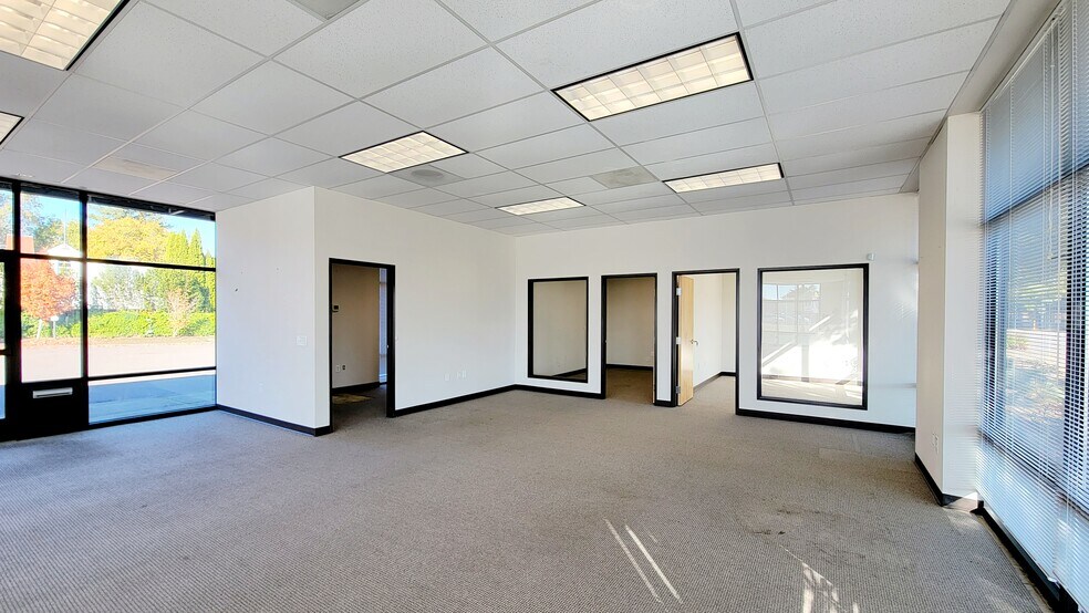 1245 NE Columbia St, Salem, OR à louer - Photo de l’immeuble – Image 3 sur 13