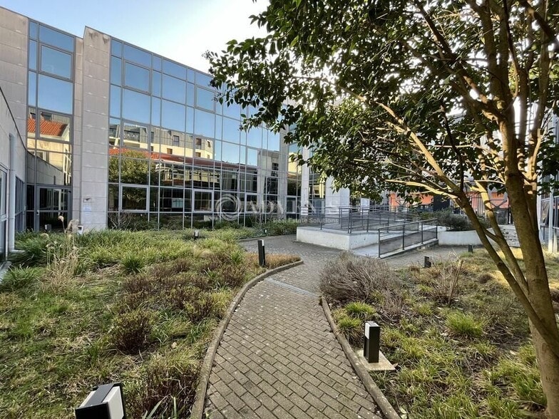 171 Rue Véron, Alfortville à louer - Photo de l’immeuble – Image 1 sur 12