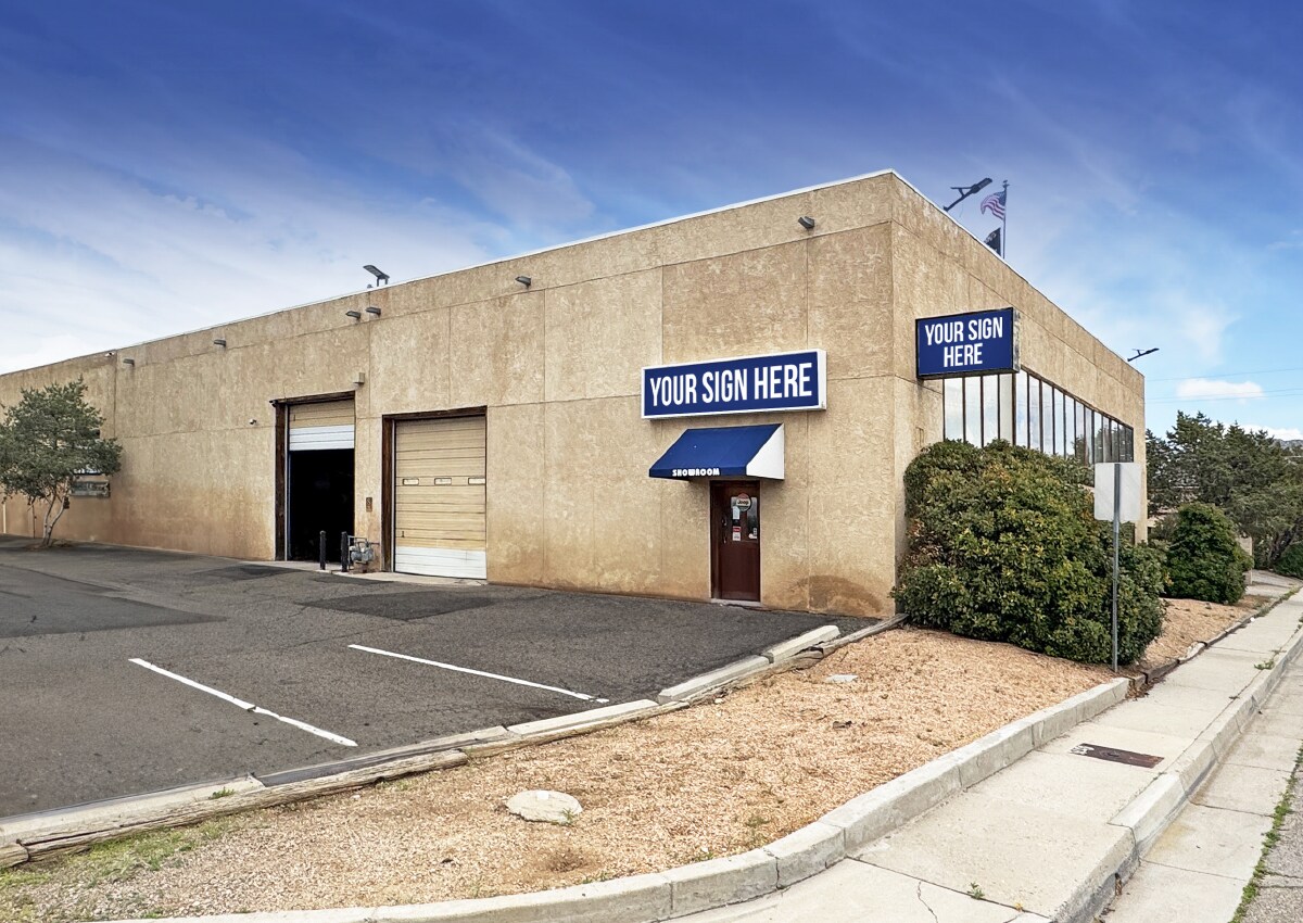 304 Muriel St NE, Albuquerque, NM à louer Photo de l’immeuble– Image 1 sur 14