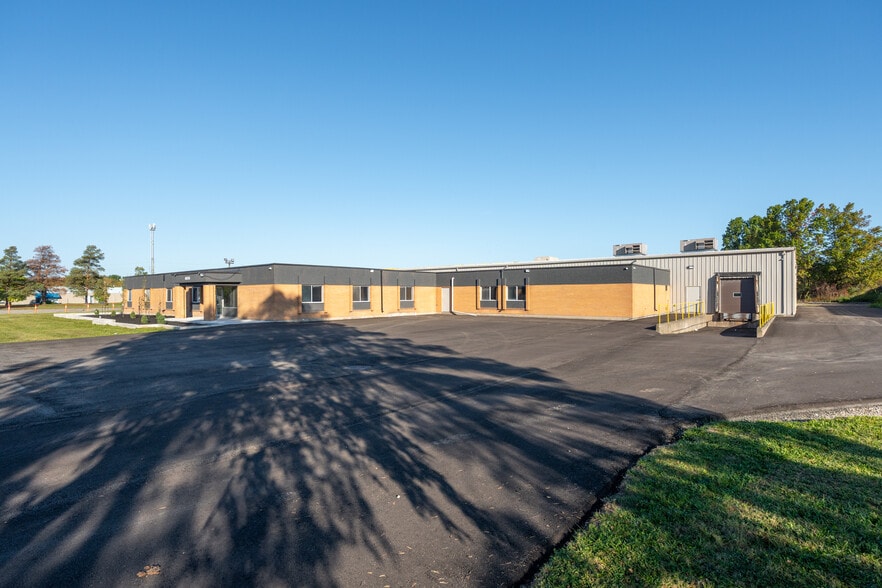 6050 Don Murie St, Niagara Falls, ON à vendre - Photo de l’immeuble – Image 2 sur 35