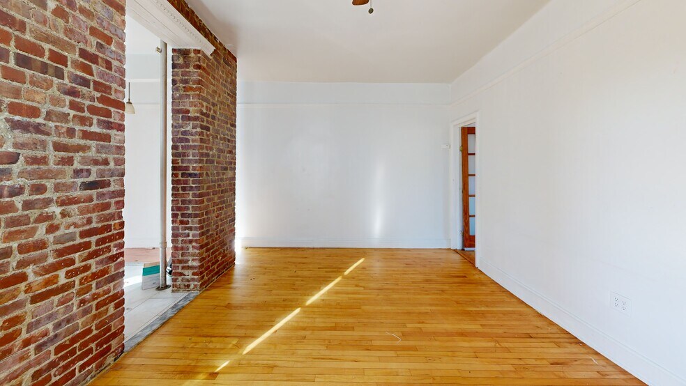 174 W 137th St, New York, NY à vendre - Numérisation 3D Matterport – Image 2 sur 17