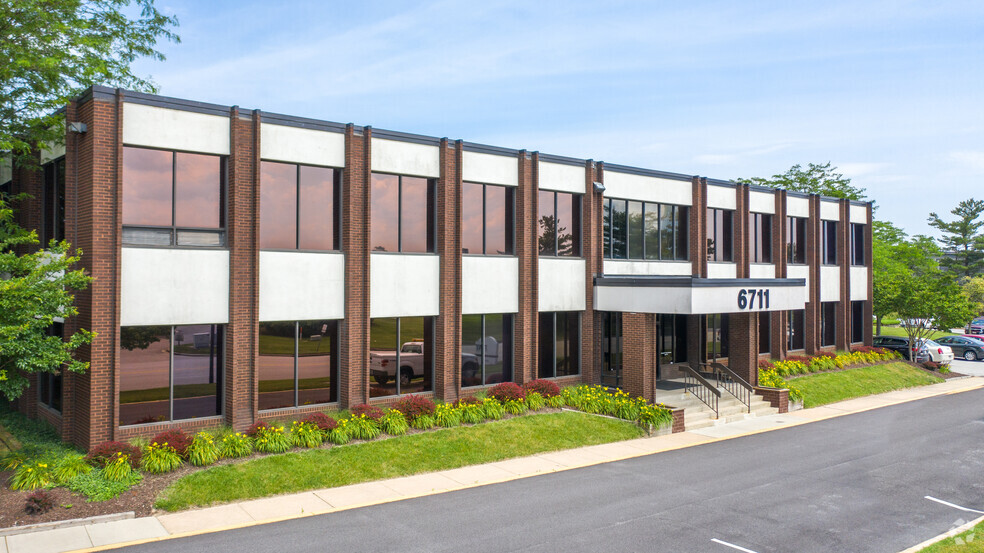 6711 Baymeadow Dr, Glen Burnie, MD à louer - Photo de l’immeuble – Image 1 sur 4