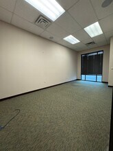 13100 Colony Pointe Dr, Yukon, OK à louer Photo intérieure– Image 2 sur 4