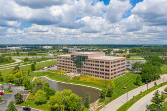 1333 Burr Ridge Pky, Burr Ridge, IL - VUE AÉRIENNE  vue de carte - Image1