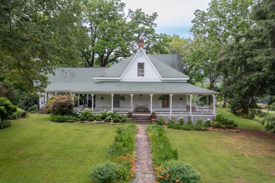 1526 Highway 255 N, Sautee Nacoochee, GA à vendre - Photo de l’immeuble – Image 2 sur 61