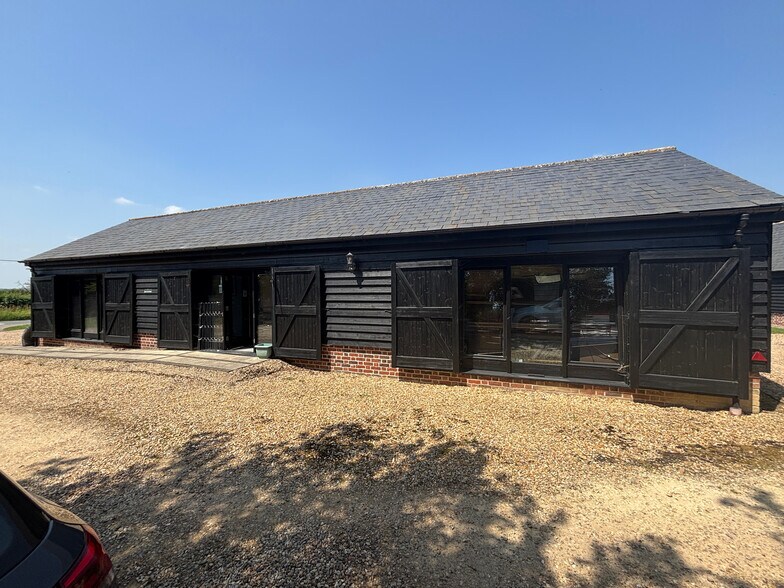 Meppershall Rd, Ickleford à vendre - Photo de l’immeuble – Image 2 sur 7