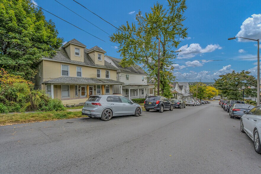 432 Taylor Ave, Scranton, PA à vendre - Photo de l’immeuble – Image 2 sur 50