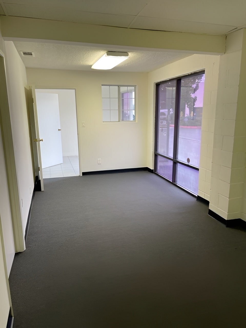 2041 E Gladstone St, Glendora, CA à louer Photo intérieure– Image 1 sur 6