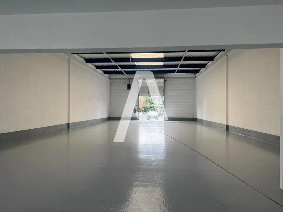 Local d’activités dans Bonneuil-sur-Marne à louer Photo intérieure– Image 1 sur 9