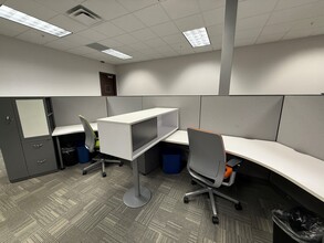 200 Carillon Pkwy, Saint Petersburg, FL à louer Photo intérieure– Image 1 sur 5