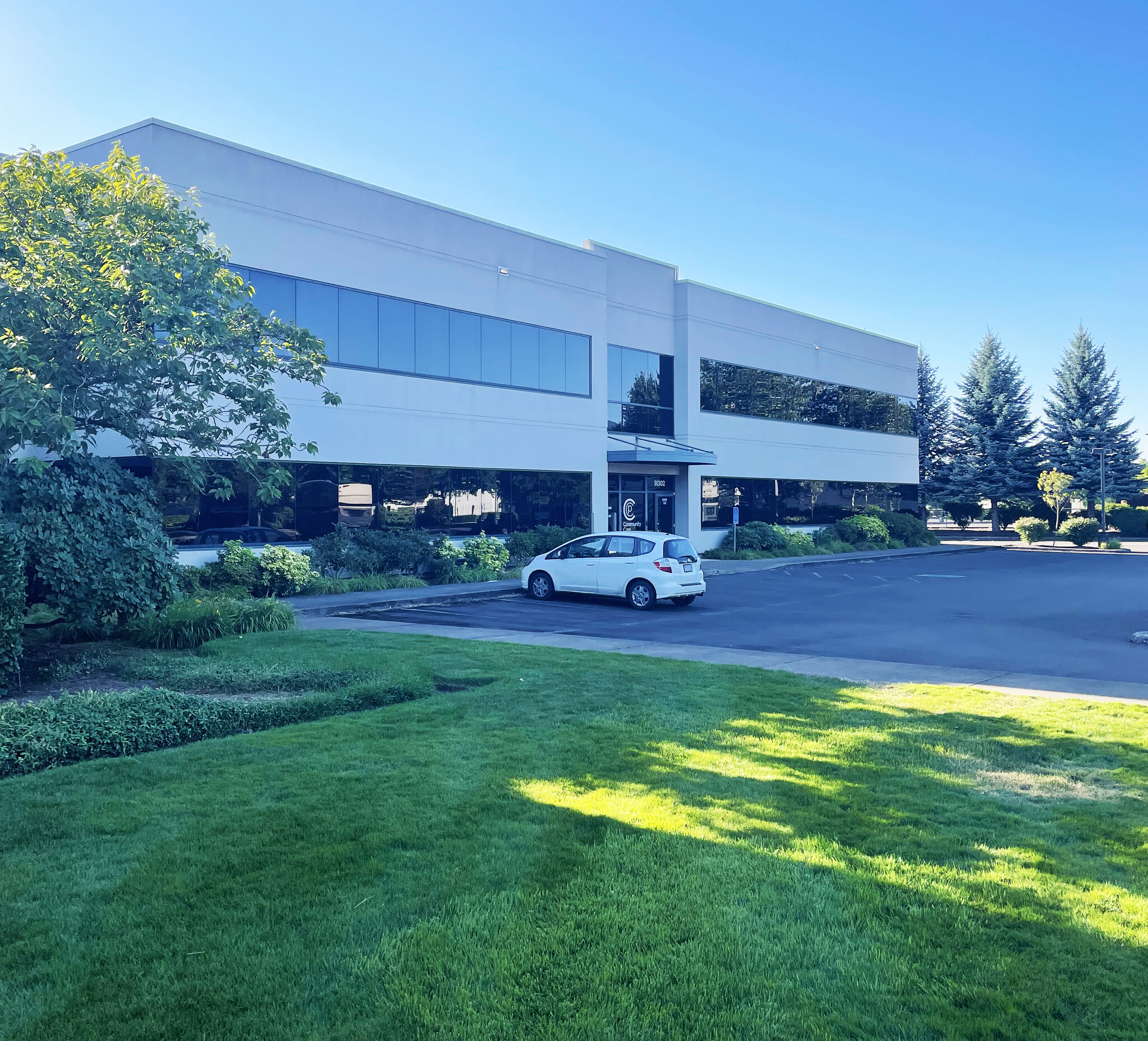 91302 N Coburg Industrial Way, Eugene, OR à louer Photo de l’immeuble– Image 1 sur 10