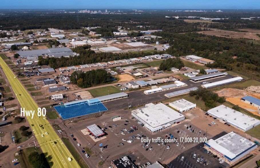 3064 US-80, Pearl, MS à vendre - Photo principale – Image 1 sur 3