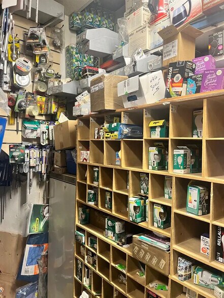 Local commercial dans Paris à vendre - Photo de l’immeuble – Image 3 sur 5