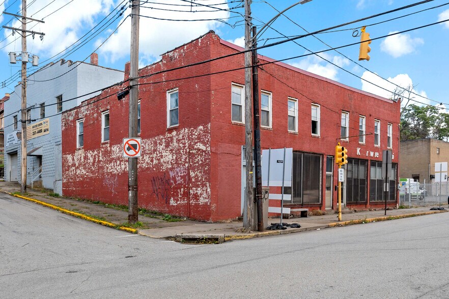 201 Braddock Ave, Braddock, PA à vendre - Photo de l’immeuble – Image 3 sur 40