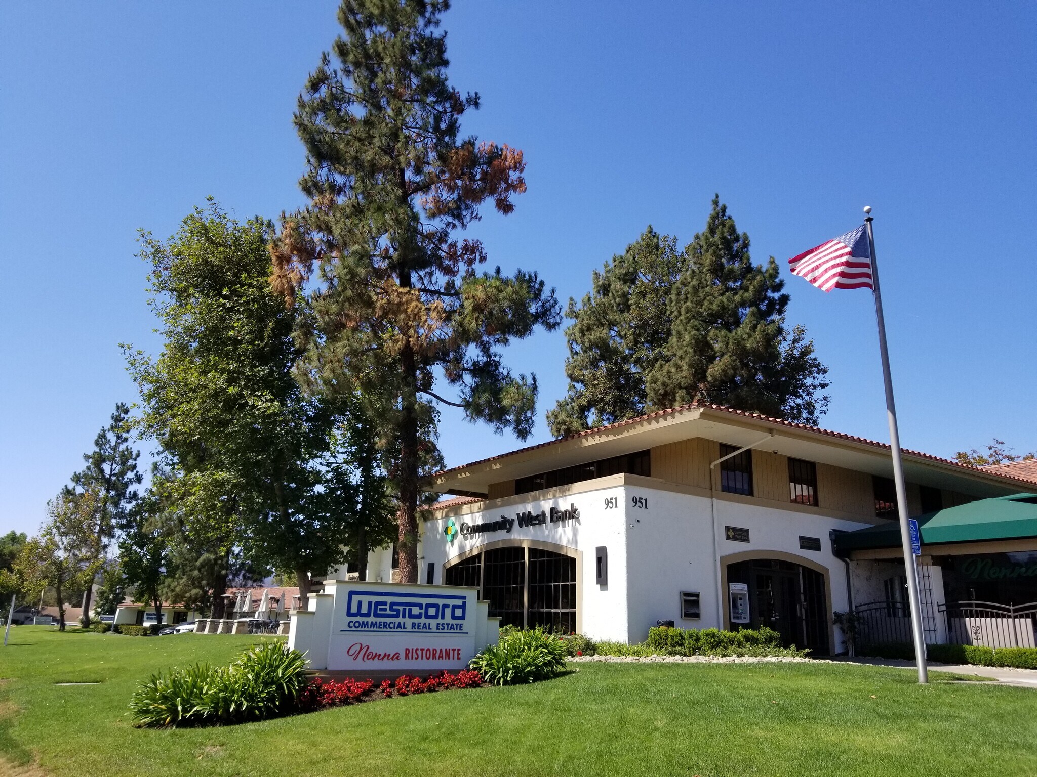 951 Westlake Blvd, Westlake Village, CA à louer Photo principale– Image 1 sur 7