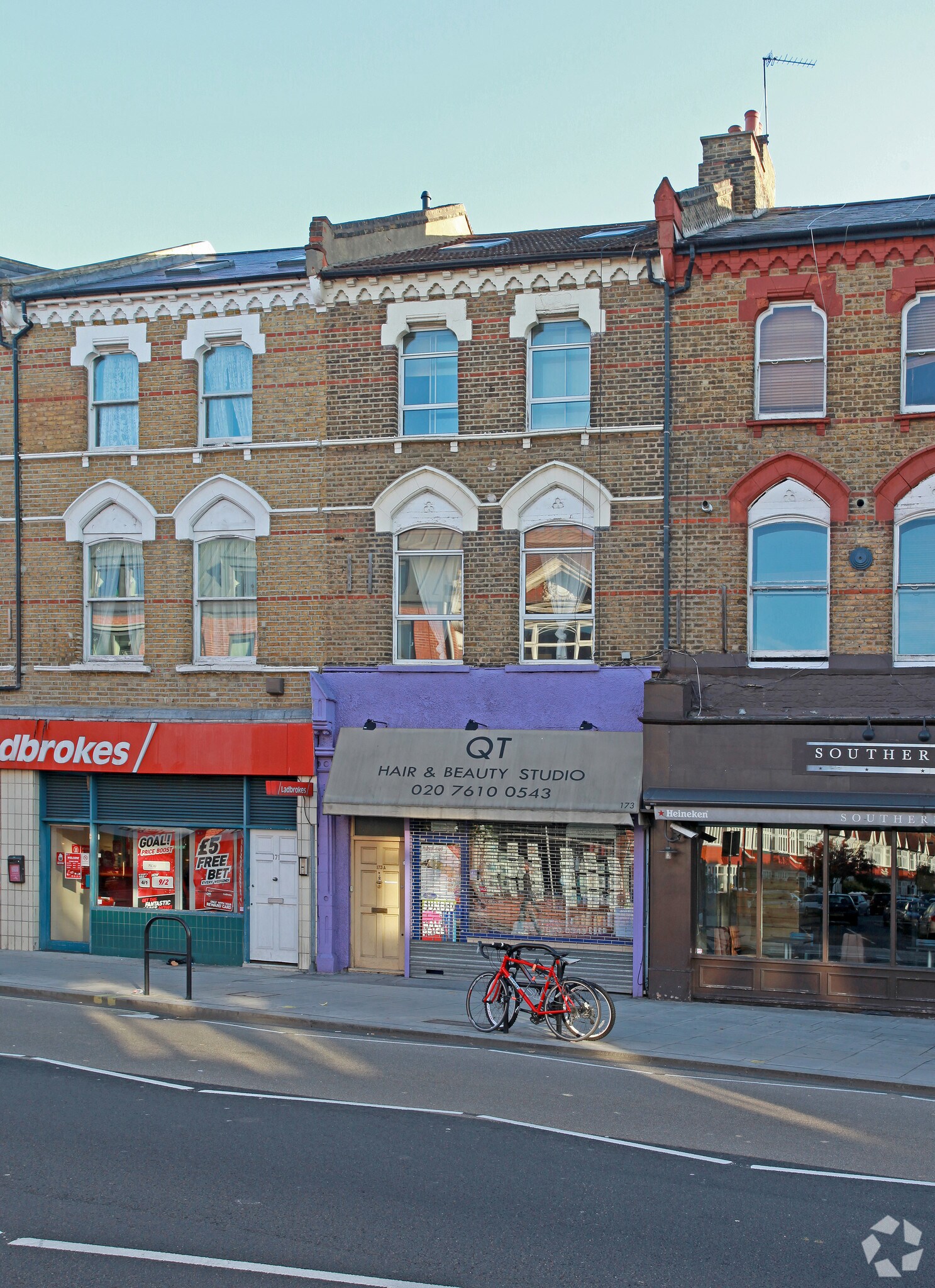 173 Fulham Palace Rd, Londres à louer Photo principale– Image 1 sur 18