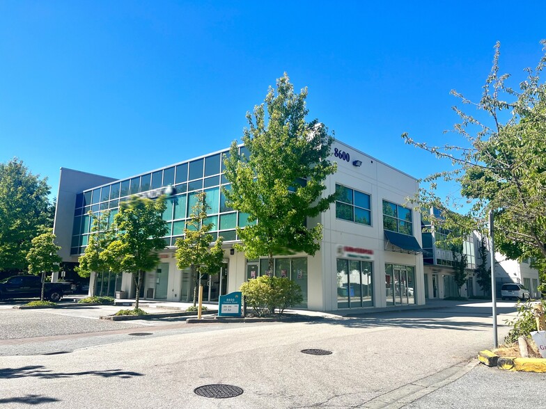 8600 Cambie Rd, Richmond, BC à vendre - Photo de l’immeuble – Image 3 sur 11