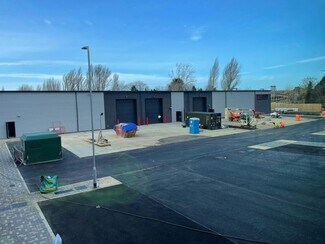Plus de détails pour 706-707 Stirling Rd, Slough - Industriel/Logistique à louer