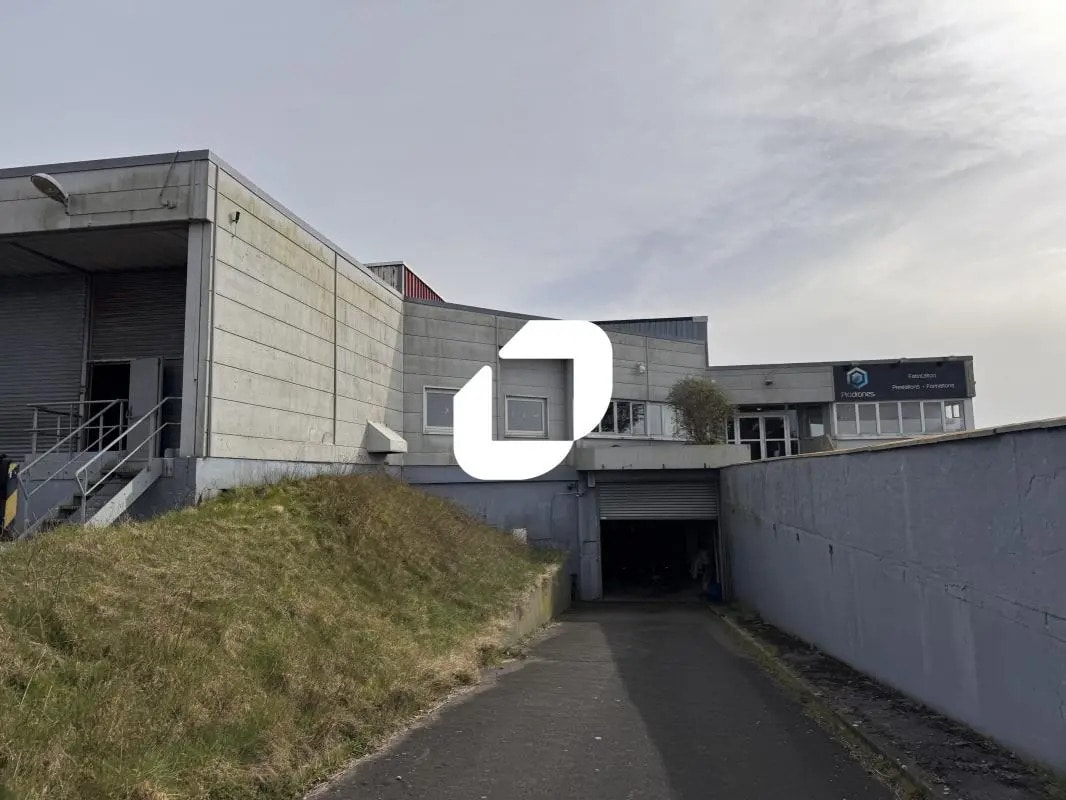 Industriel/Logistique dans Wimille à vendre Photo de l’immeuble– Image 1 sur 16