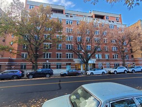 70 W 139th St, New York, NY à louer Photo de l’immeuble– Image 1 sur 7