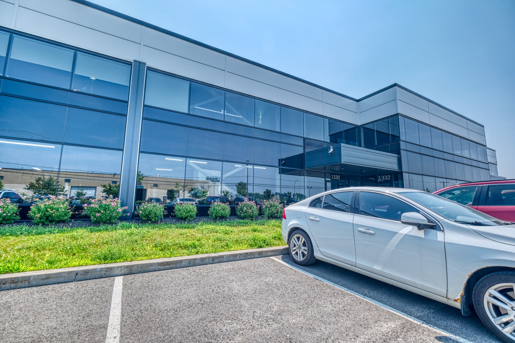 1300-1334 Av De La Gare, Mascouche, QC à louer Photo intérieure– Image 1 sur 11