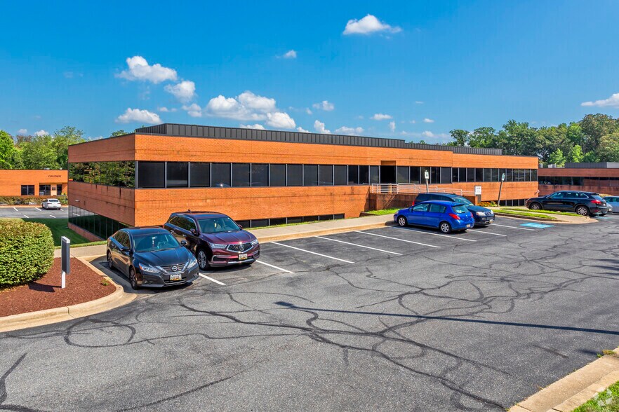 4040 Blackburn Ln, Burtonsville, MD à louer - Photo de l’immeuble – Image 2 sur 5