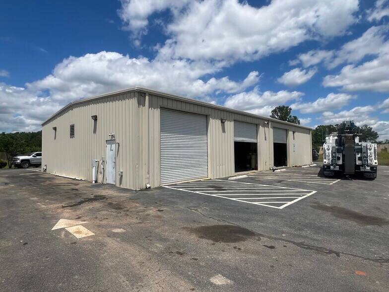 128 Airport Industrial Dr, Clayton, NC à vendre - Photo principale – Image 1 sur 1